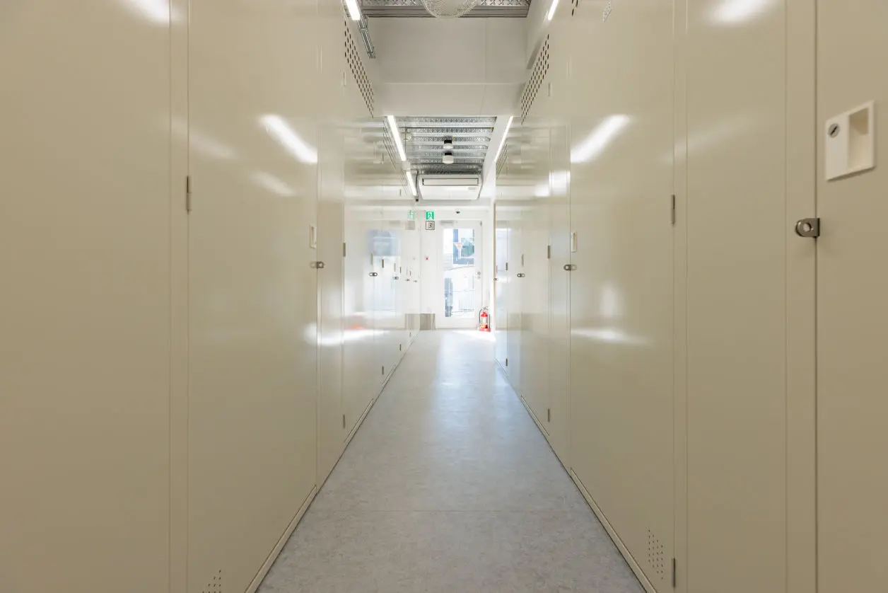 廊下 WITH TRUNK 東葛西